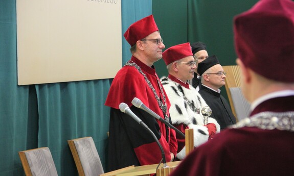 Uroczystość nadania tytułu doctora honoris causa Uniwersytetu Zielonogórskiego prof. dr. hab. Markowi Konopczyńskiemu; fot. J. Czarnecka