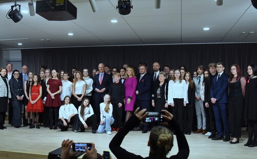 Studenci UZ ze stypendiami motywującymi Marszałka Województwa