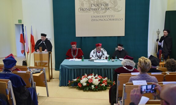 Uroczystość nadania tytułu doctora honoris causa Uniwersytetu Zielonogórskiego prof. dr. hab. Markowi Konopczyńskiemu; fot. K. Adamczewski