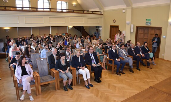 Uczestnicy XXXV Konferencji Stowarzyszenia PR i Promocji Uczelni Polskich „PRom” ph. Przyszłość rekrutacji. Miasto. Region. Świat.; fot. M. Janion