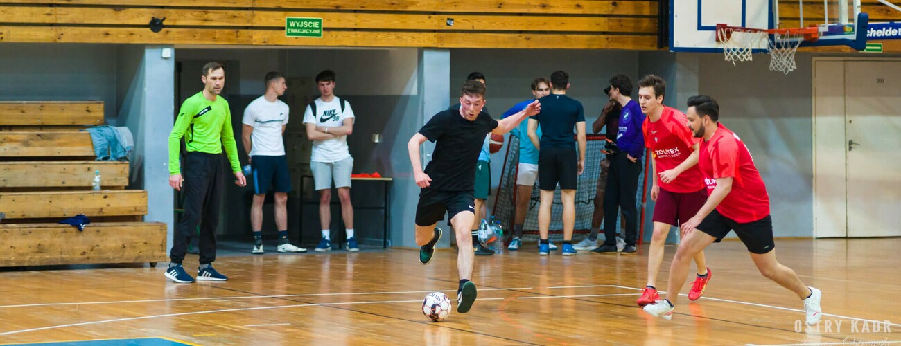 Bachanaliowy turniej futsalu o puchar Przewodniczącego Parlamentu Studenckiego UZ, fot. Ostry Kadr